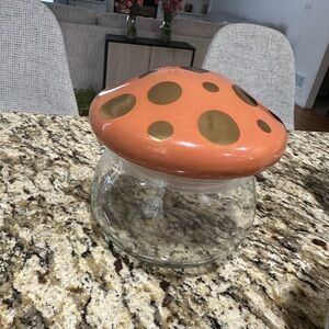 Mushroom jar